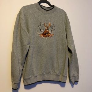 Crewneck with embroidered deer